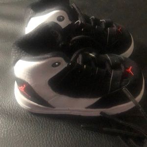 Selling Jordan shoes size 4 C